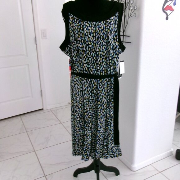New Perceptions Stretch Knit Sleeveless Dress 2X Woman Blue Black White Green - Picture 2 of 14
